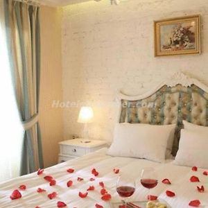 Moss Suites Hotel